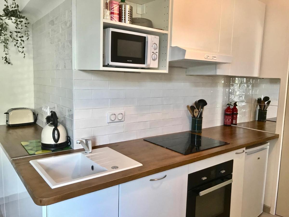 Blue Summer Vibes Appartment For 4P, Ac, Parking, Beachfront, Spa Access -5 ลาซิโอตาต์ ภายนอก รูปภาพ