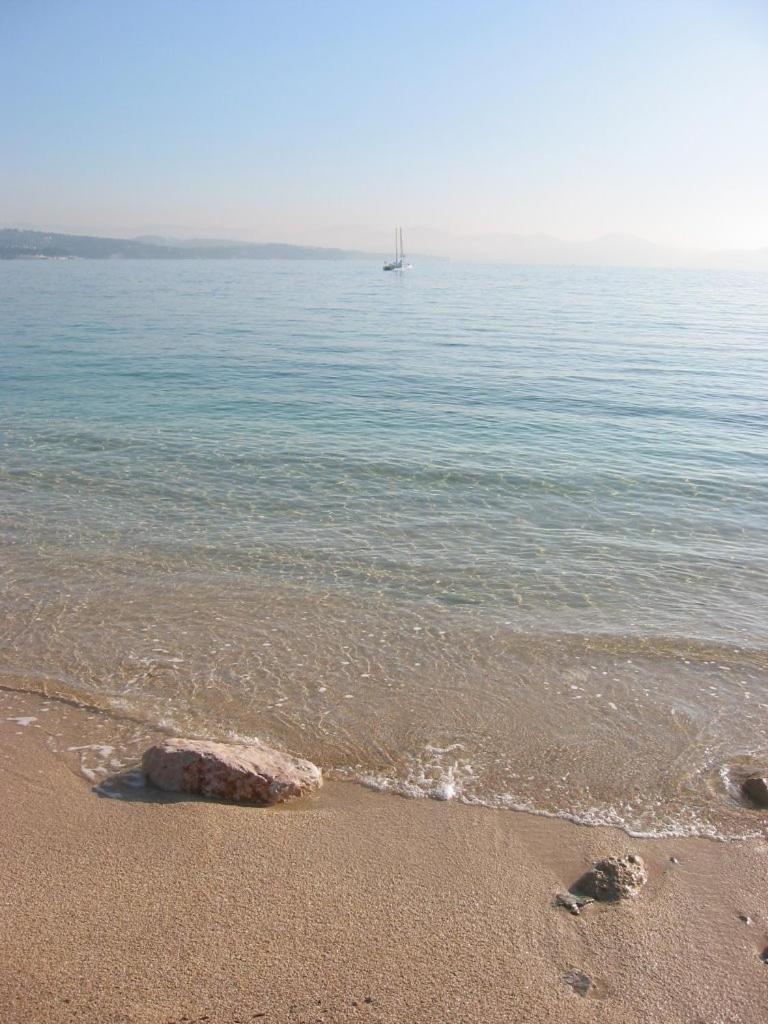 Blue Summer Vibes Appartment For 4P, Ac, Parking, Beachfront, Spa Access -5 ลาซิโอตาต์ ภายนอก รูปภาพ